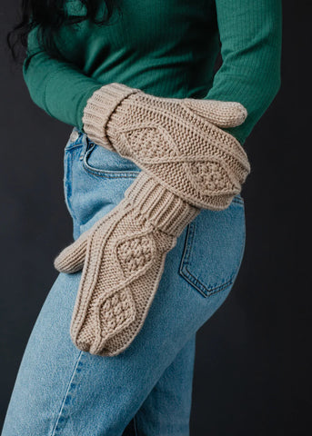 Cable Knit Mittens - Taupe